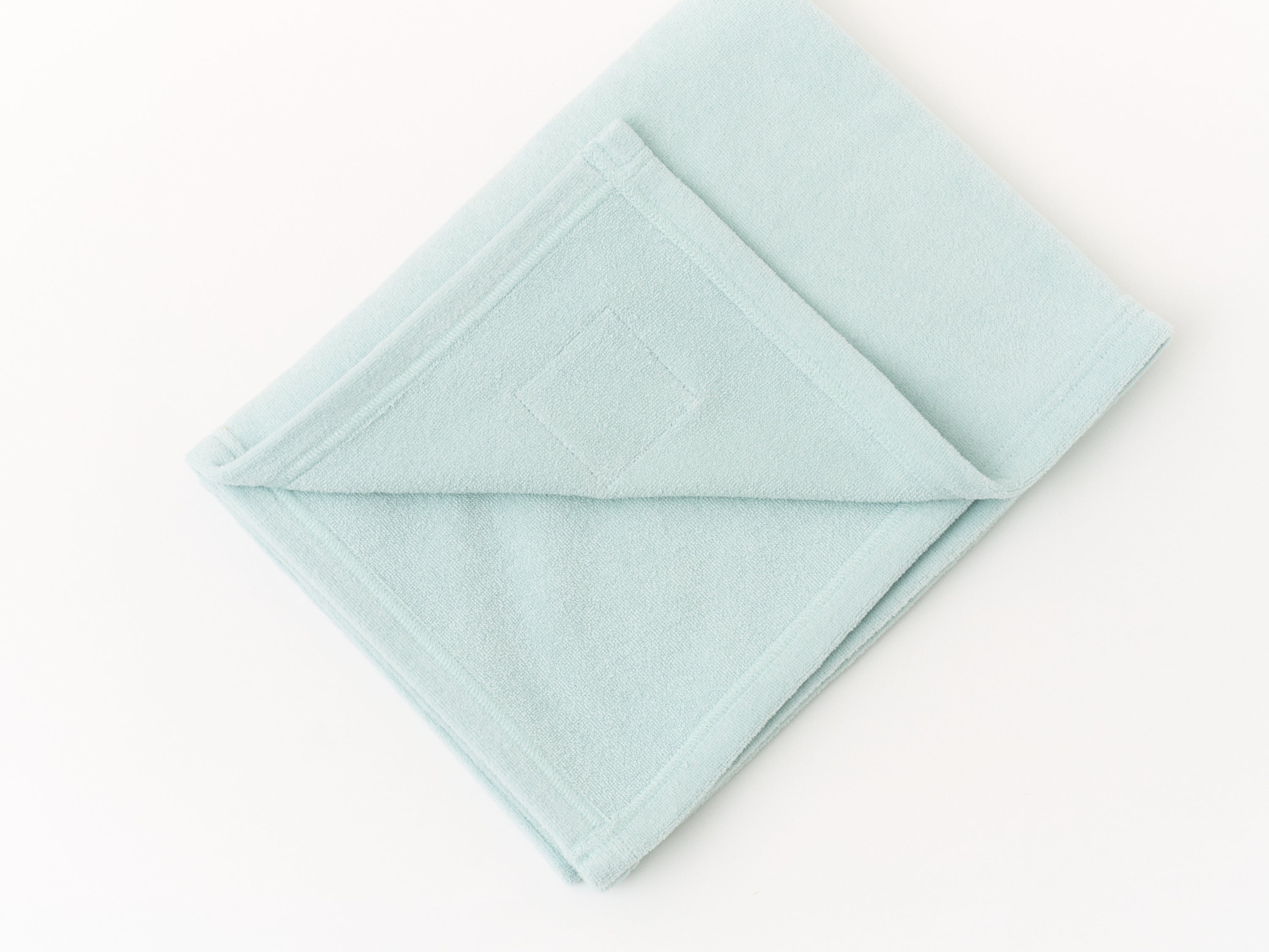 Calm Towel Blanket Medium
